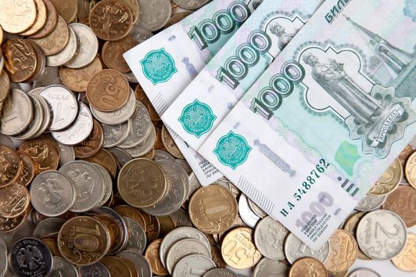 Юрист Янковская: за задержку зарплаты перед новым годом сотрудник получит больше денег 