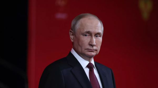 Путин поручил правительству скорректировать стратегию развития АПК до 2030 года