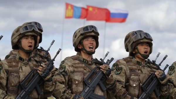 «У Запада не хватит сил»: почему США обвинили КНР и РФ в подрыве единства НАТО