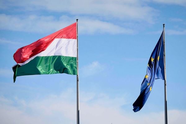 Венгрия попросила ЕК освободить ее от повышения акцизов на бензин и дизтопливо 